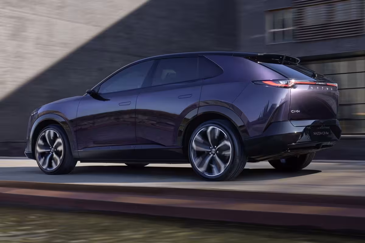 Mazda CX-6e