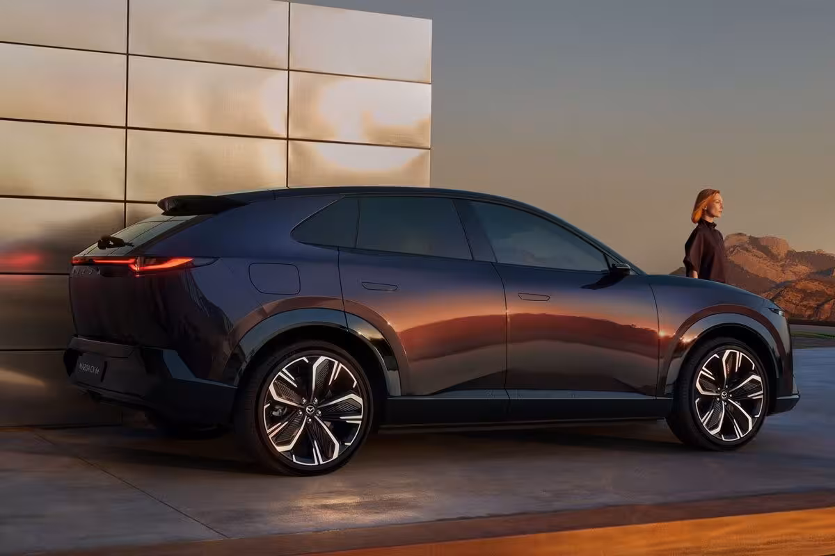 Mazda CX-6e
