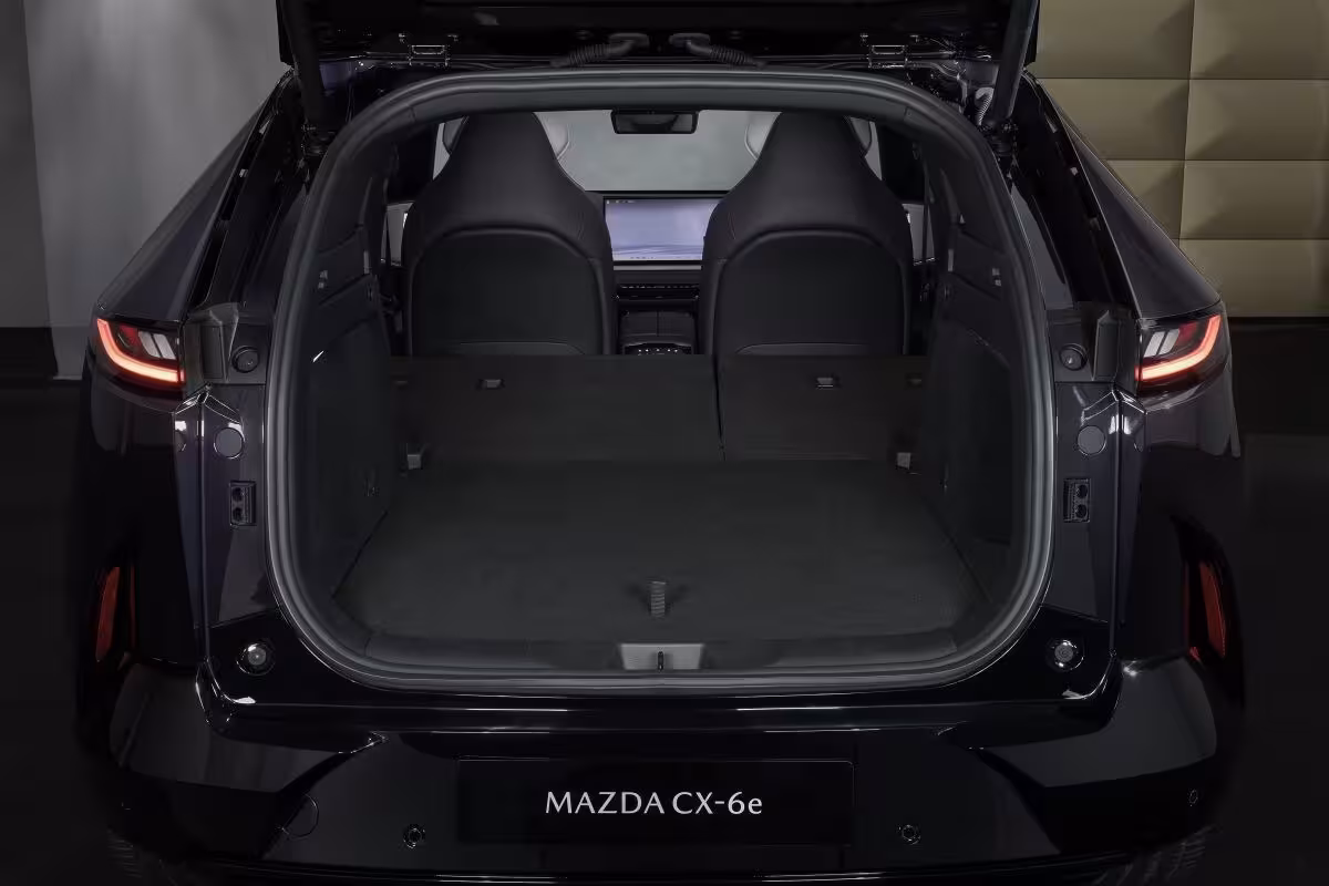 Mazda CX-6e