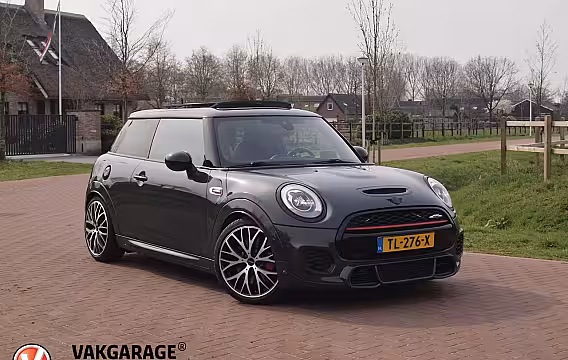 Mini 3-Deurs 2.0 John Cooper Works Chili | 231 PK | Panoramadak | Head-Up Display | Harman Kardon | Cam