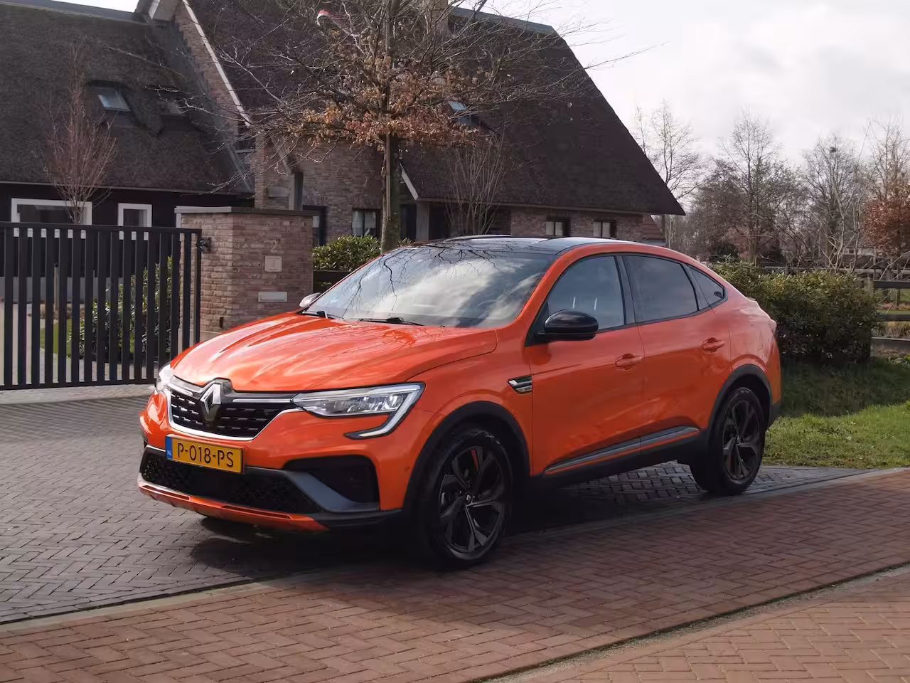 Renault Arkana 1.6 E-Tech Hybrid 145 R.S. Line | Camera | Cruise Control | Stoel/Stuurverwarming | NL-Aut