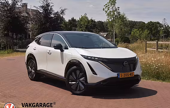 Nissan Ariya Advance 66 kWh | 360 Camera | Warmtepomp | DAB | Navi | NL-Auto |