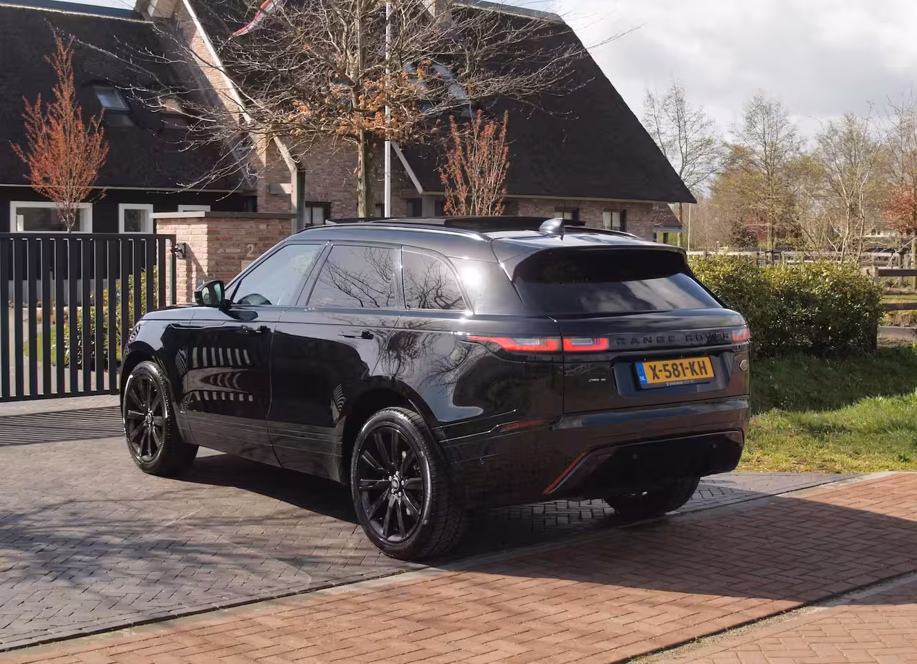 Land Rover Range Rover Velar 2.0 I4 Turbo AWD S | Panoramadak | 360 Camera | Meridian Surround | Apple Carplay |