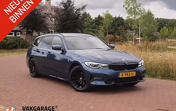 BMW 3-serie Touring 318i High Executive | Camera | Sfeerverlichting | Apple Carplay | LED-Laser | NL-Auto |
