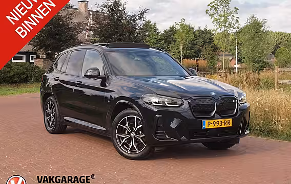 BMW iX3 Executive 80 kWh | Facelift Model | Shadow Line | Panoramadak | Camera | Sfeerverlichting