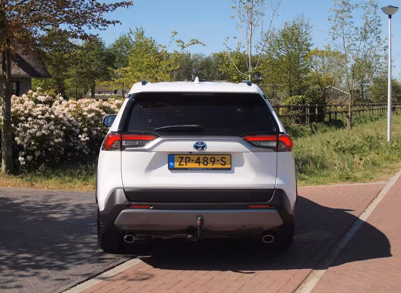 Toyota RAV4 2.5 Hybrid AWD Active | Camera | Trekhaak 1650 trek gewicht | Apple Carplay | Navi | Cruis