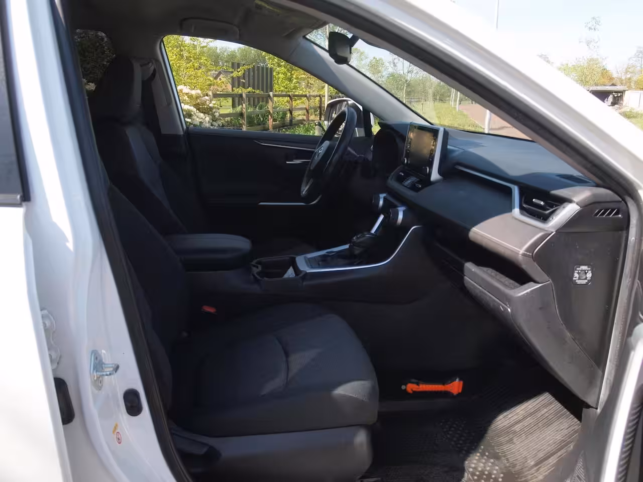 Toyota RAV4 2.5 Hybrid AWD Active | Camera | Trekhaak 1650 trek gewicht | Apple Carplay | Navi | Cruis