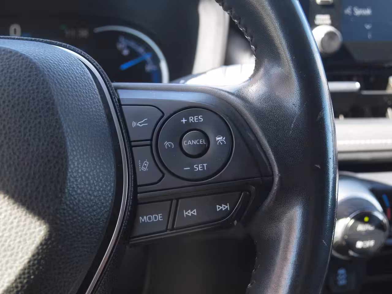Toyota RAV4 2.5 Hybrid AWD Active | Camera | Trekhaak 1650 trek gewicht | Apple Carplay | Navi | Cruis