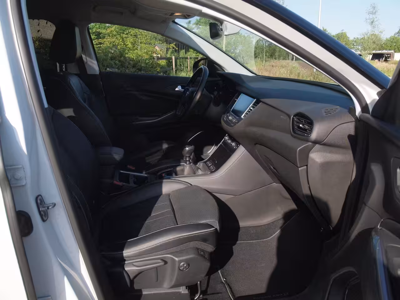 Opel Grandland X 1.2 Turbo Ultimate | Apple Carplay | Cruise Control | Parkeersensoren | Leder-pakket |
