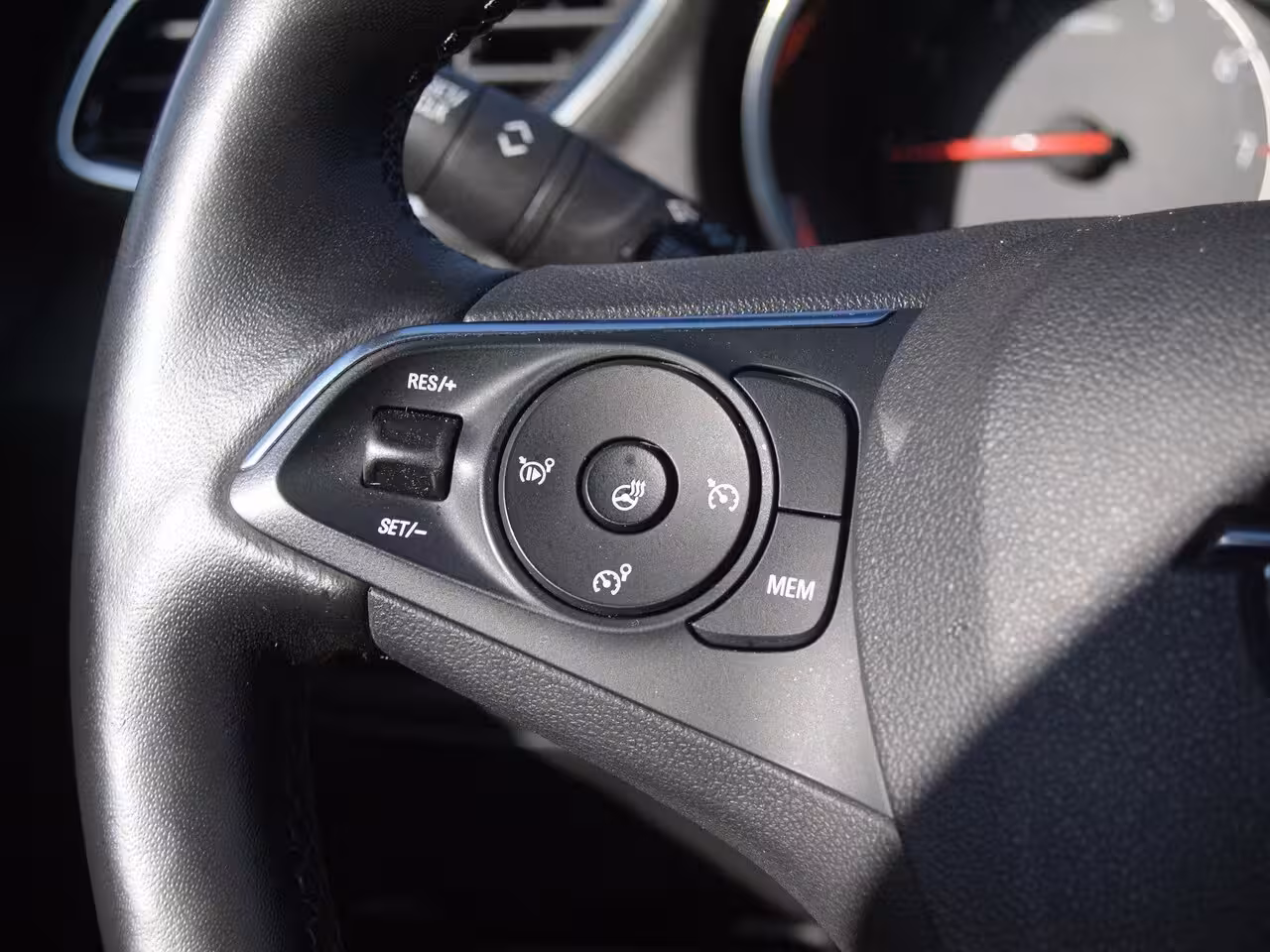 Opel Grandland X 1.2 Turbo Ultimate | Apple Carplay | Cruise Control | Parkeersensoren | Leder-pakket |
