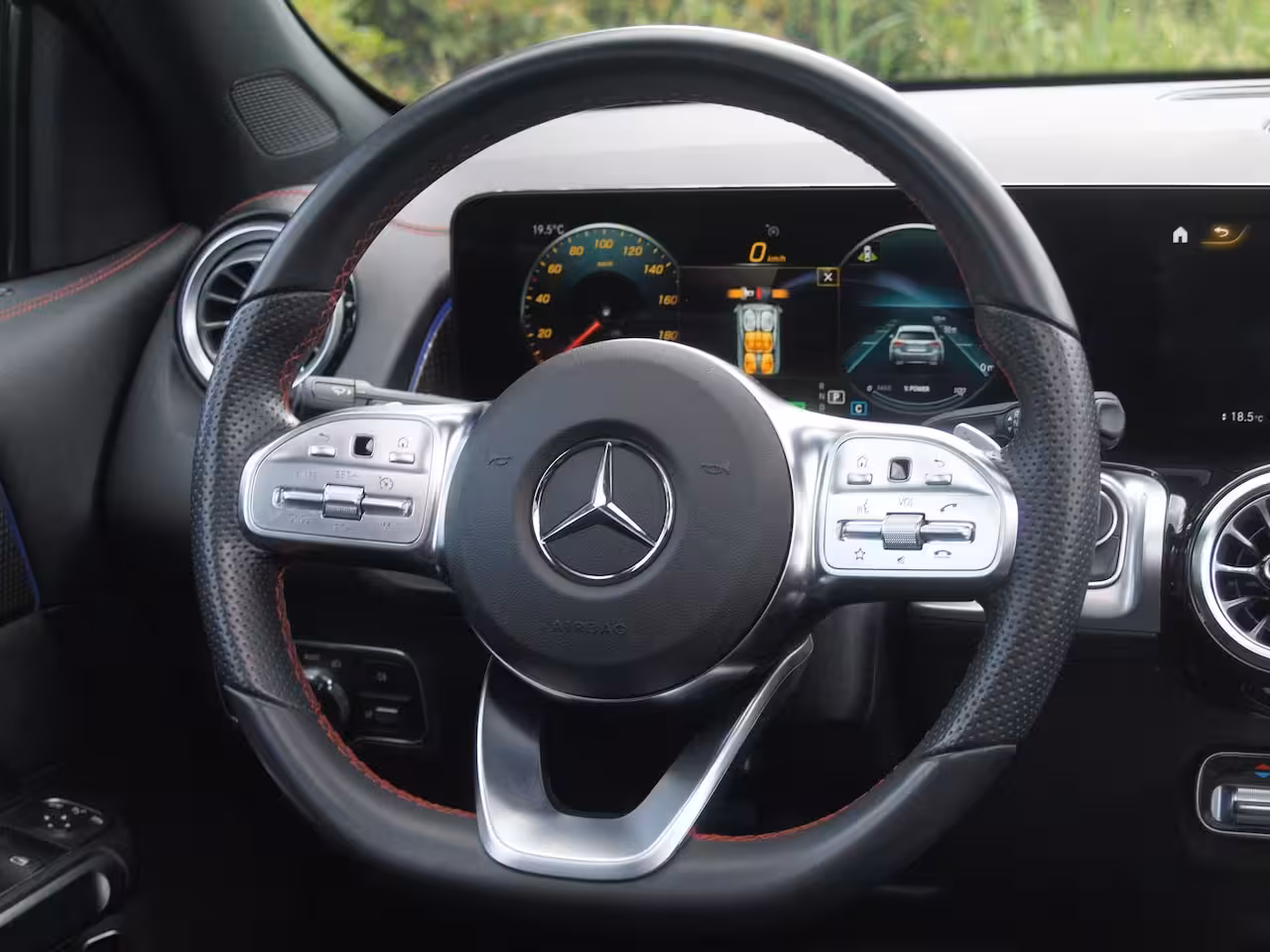 Mercedes-Benz EQB 250 AMG Line 7 Persoons 67 kWh | SOH 94% | Panoramadak | 360 Camera | Burmester | Apple Ca
