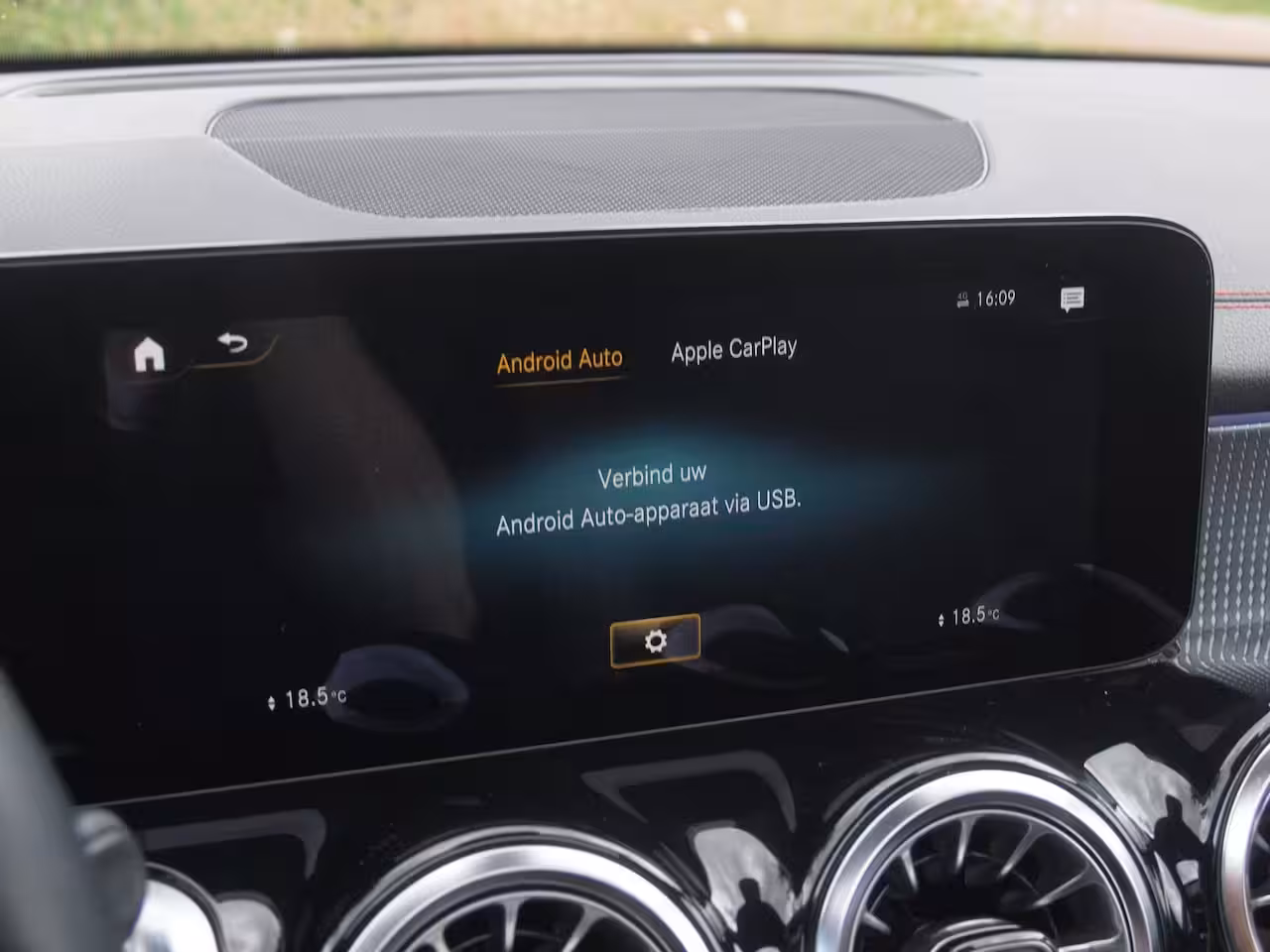 Mercedes-Benz EQB 250 AMG Line 7 Persoons 67 kWh | SOH 94% | Panoramadak | 360 Camera | Burmester | Apple Ca
