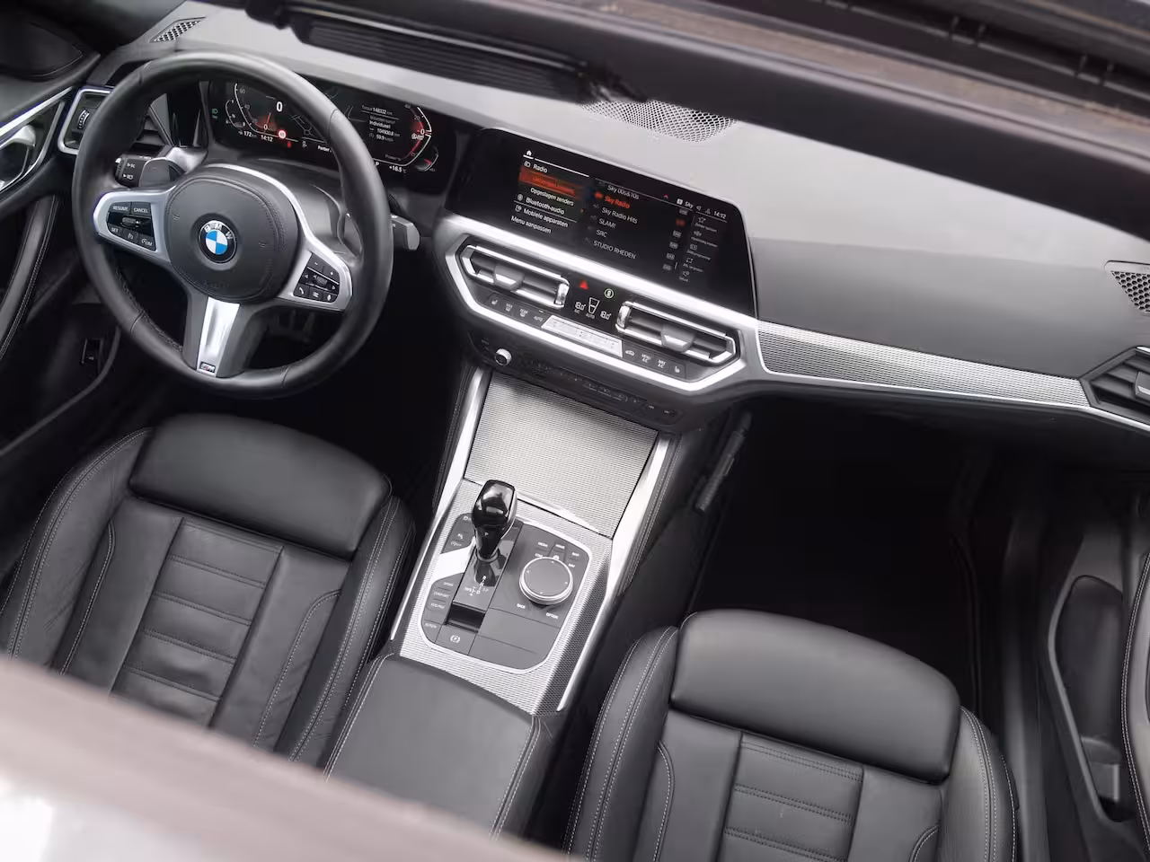 BMW 4-serie Gran Coupé 420i Business Edition Plus | M-Pakket | Panoramadak | Camera | Sfeerverlichting | Leer |