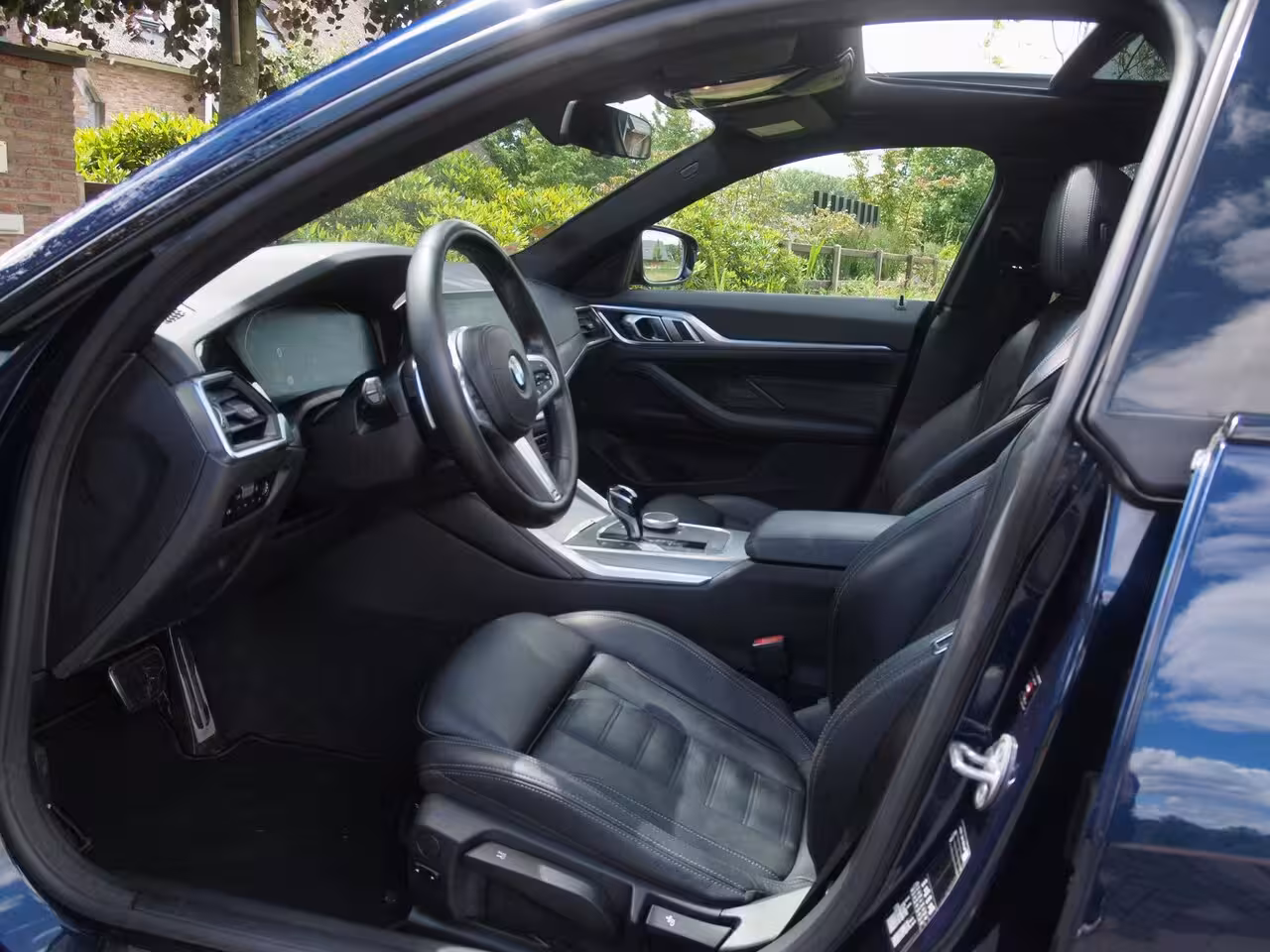 BMW 4-serie Gran Coupé 420i Business Edition Plus | M-Pakket | Panoramadak | Camera | Sfeerverlichting | Leer |