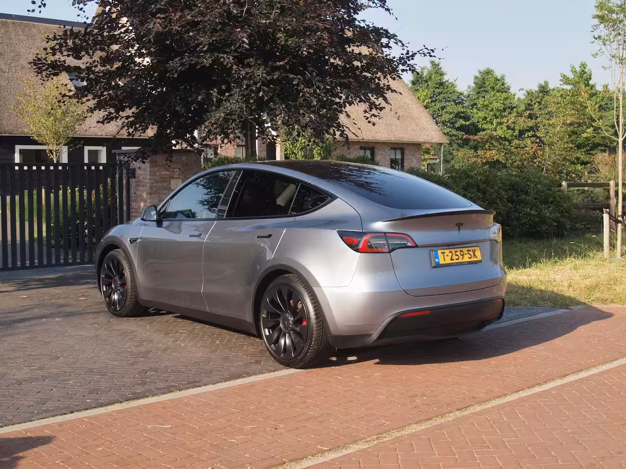 Tesla Model Y Performance AWD 75 kWh | SOH 94% | Panoramadak | Trekhaak | 360 Camera | Full Self Driving