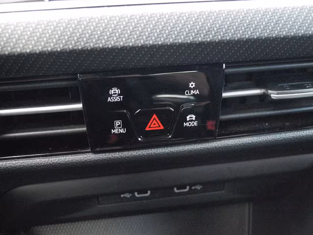 Volkswagen Golf Variant 1.5 TSI R-Line | Camera | Sfeerverlichting | ACC | Apple Carplay | NL-Auto |