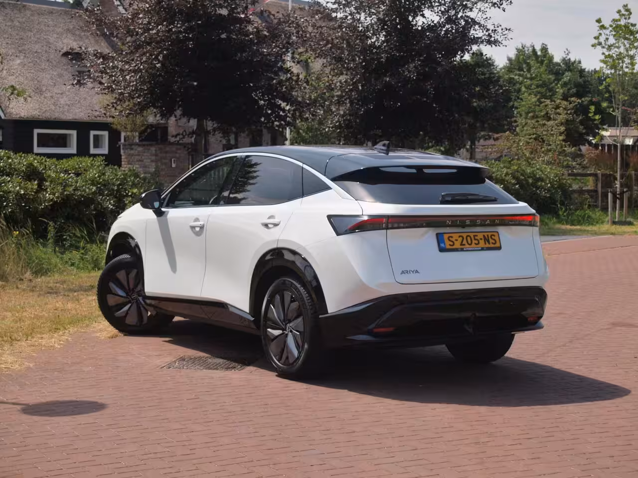 Nissan Ariya Advance 66 kWh | 360 Camera | Warmtepomp | DAB | Navi | NL-Auto |