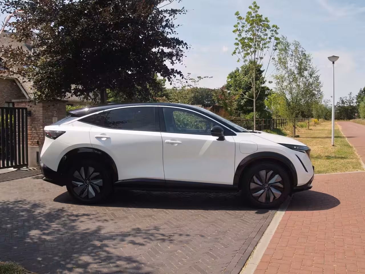 Nissan Ariya Advance 66 kWh | 360 Camera | Warmtepomp | DAB | Navi | NL-Auto |