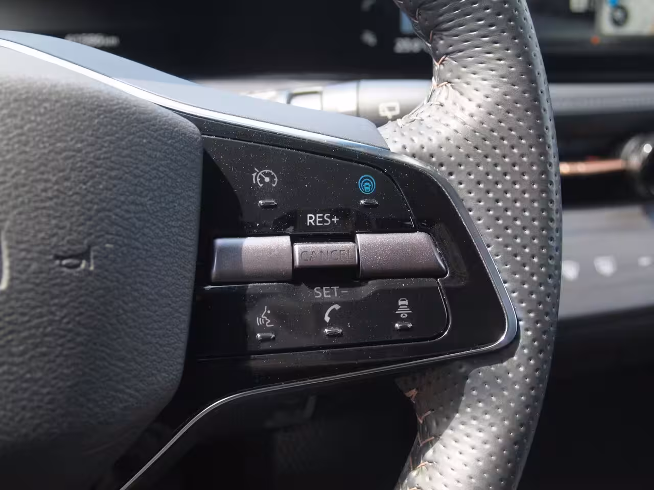 Nissan Ariya Advance 66 kWh | 360 Camera | Warmtepomp | DAB | Navi | NL-Auto |