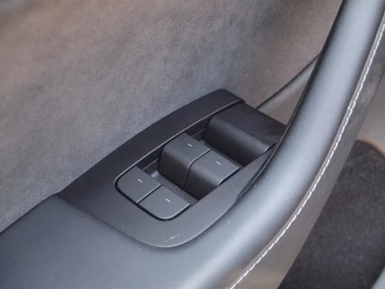 Tesla Model Y Performance AWD 75 kWh 450PK | SOH 92% | Panoramadak | Camera | Trekhaak | Full Self Drivi