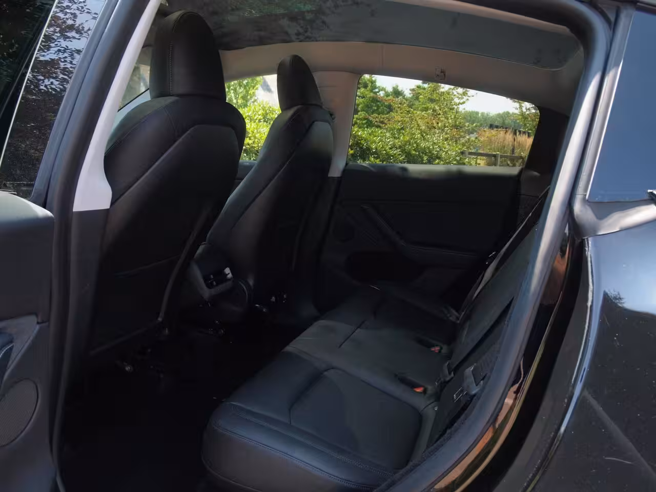 Tesla Model Y Performance AWD 75 kWh 450PK | SOH 92% | Panoramadak | Camera | Trekhaak | Full Self Drivi