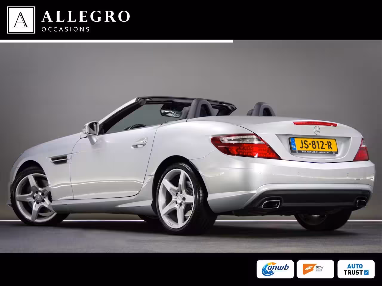 Mercedes-Benz SLK-klasse 200 AMG-Line (SFEERVERLICHTING, STOEL- & NEKVERWARMING, NAVIGATIESYSTEEM, CRUISE CONTROL,