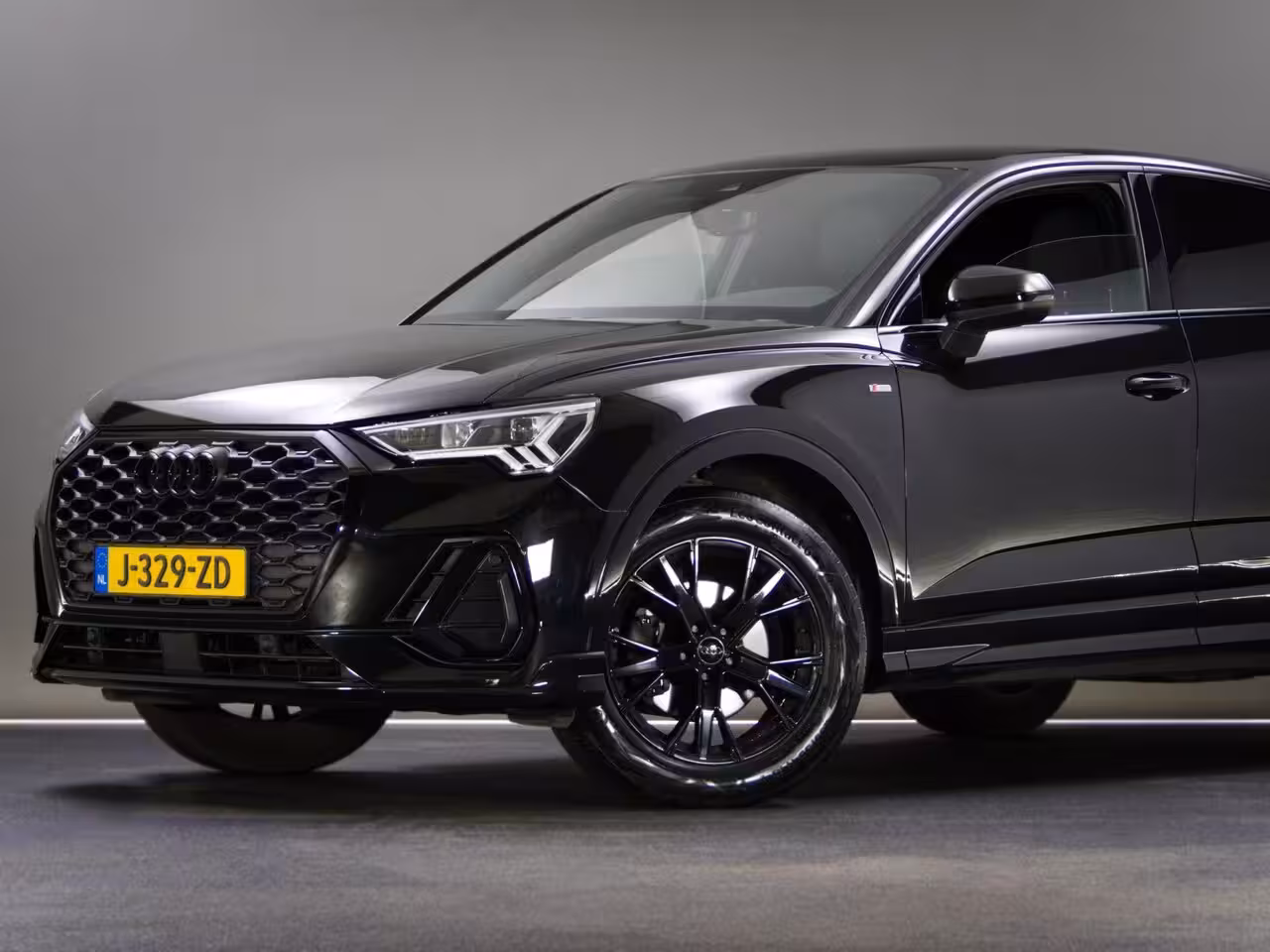 Audi Q3 Sportback 35 TFSI S-Line Edition Competition (APPLE CARPLAY/ANDROID AUTO, STOELVERWARMING, LED-MATRI
