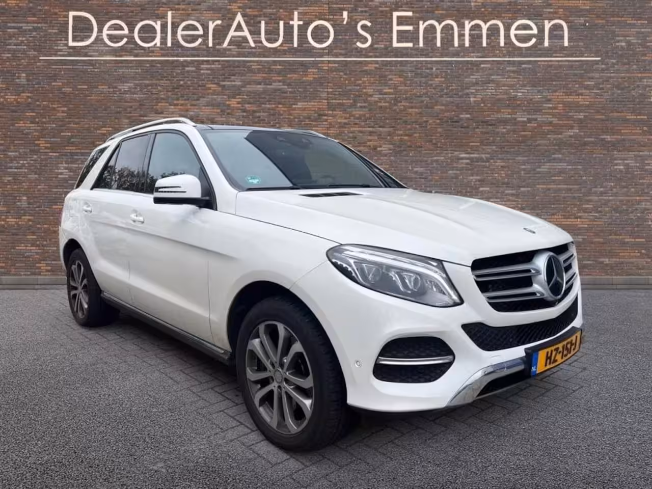 Mercedes-Benz GLE-Klasse 500 e 4MATIC LEDER PANODAK LMV NAVIGATIE CRUISE