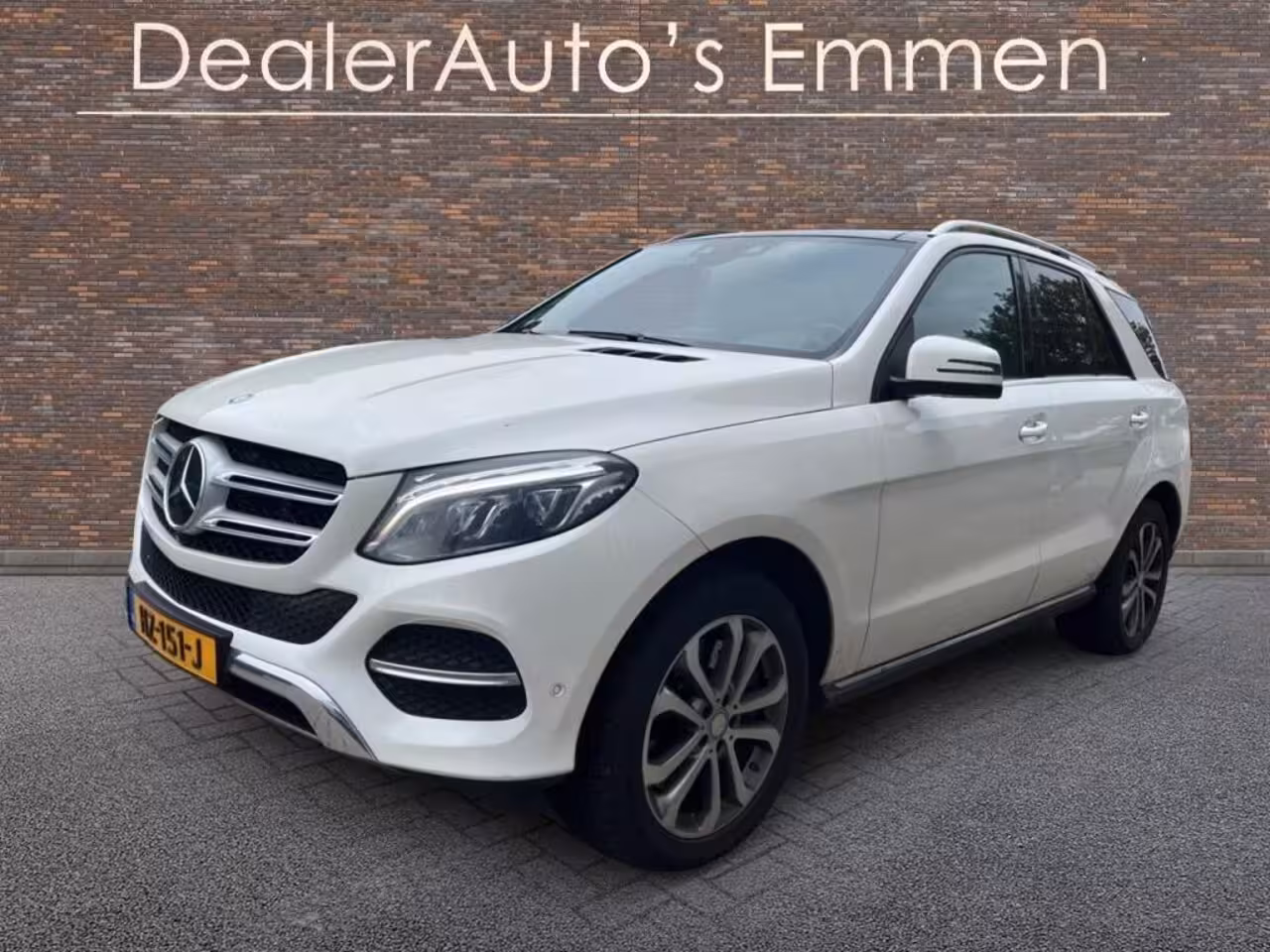 Mercedes-Benz GLE-Klasse 500 e 4MATIC LEDER PANODAK LMV NAVIGATIE CRUISE
