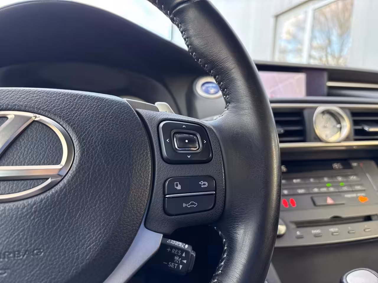 Lexus RC 300h Business Line Pro