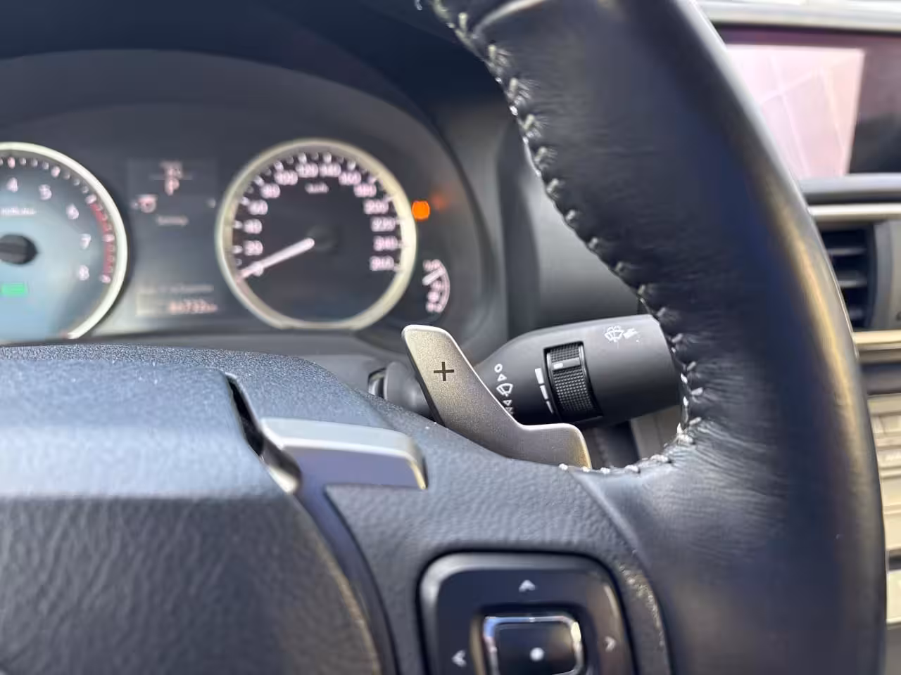 Lexus RC 300h Business Line Pro