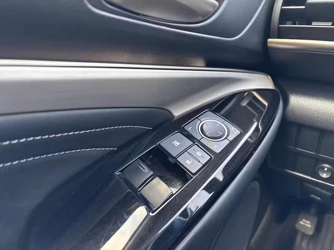 Lexus RC 300h Business Line Pro