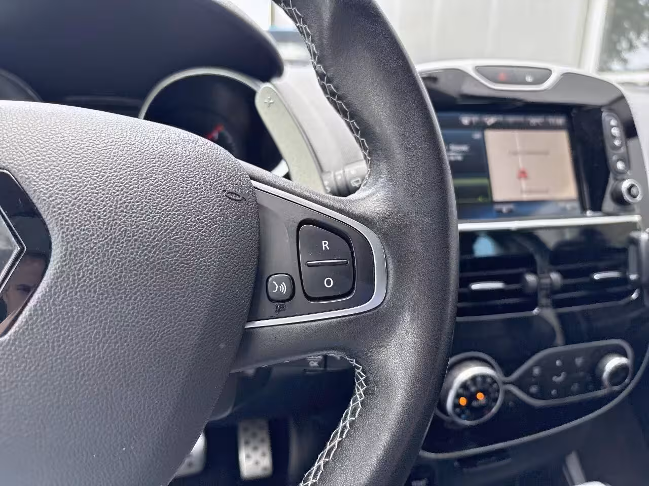 Renault Clio Estate 1.2 GT Panodak, leer&trekhaak