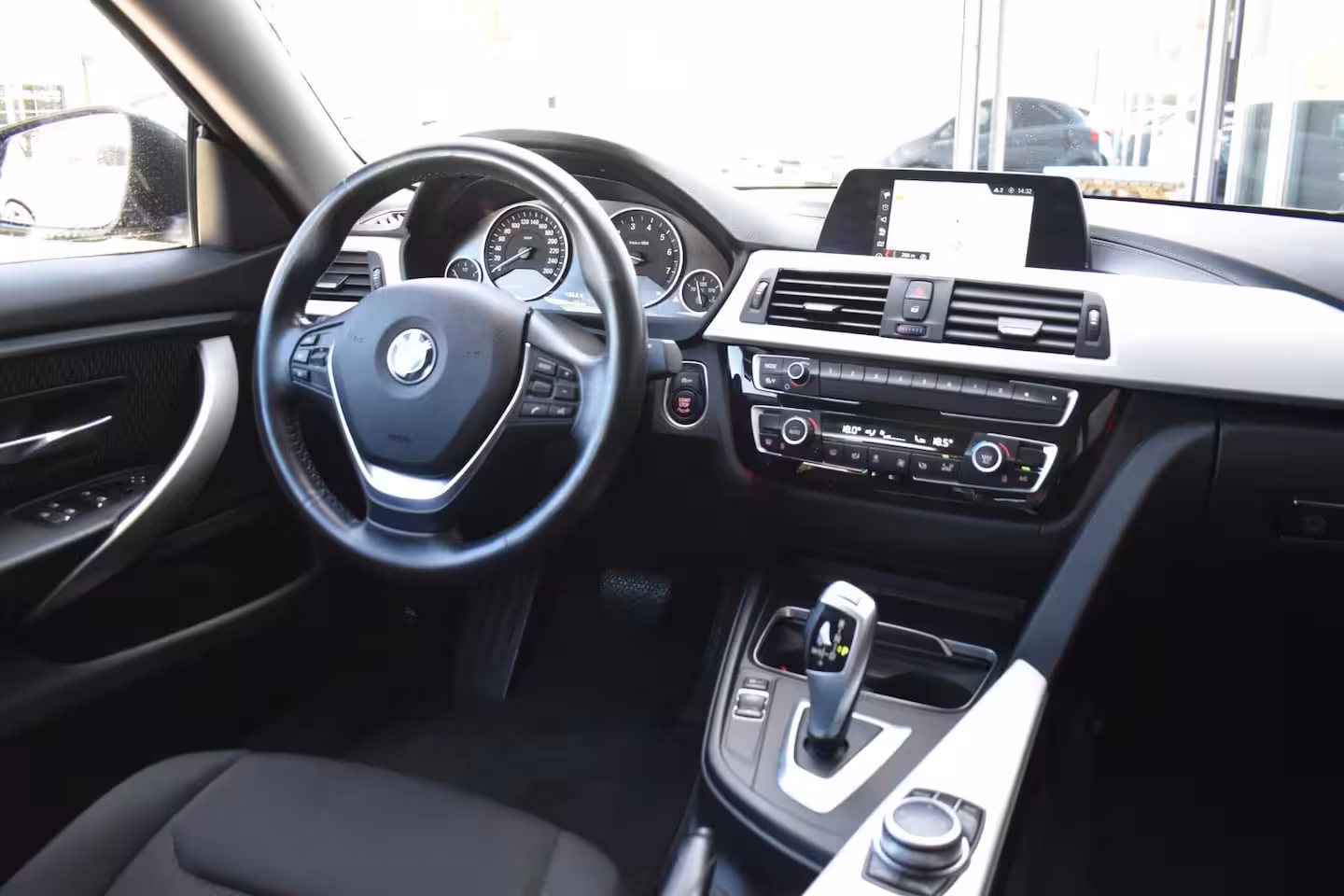 BMW 4-serie Gran Coupé 418i ECC LMV NAVIGATIE XENON