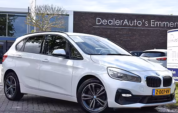 BMW 2-serie Active Tourer 220i HIGH EXE M-PAKKET LEDER NAVI
