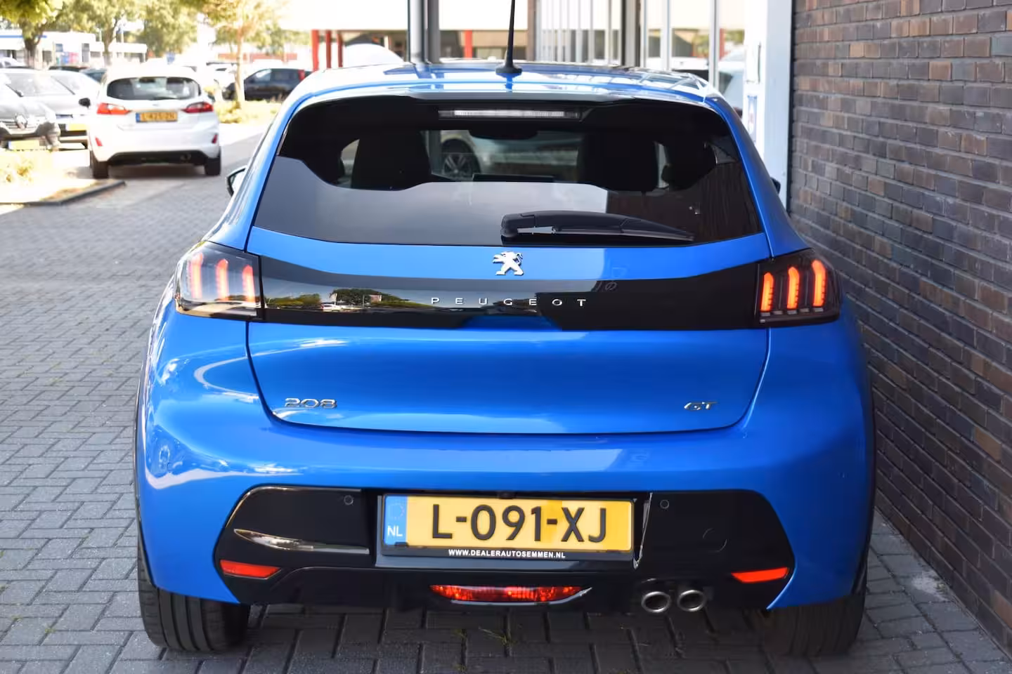 Peugeot 208 1.2GT-LINE nieuwe riem PANODAK LEDER