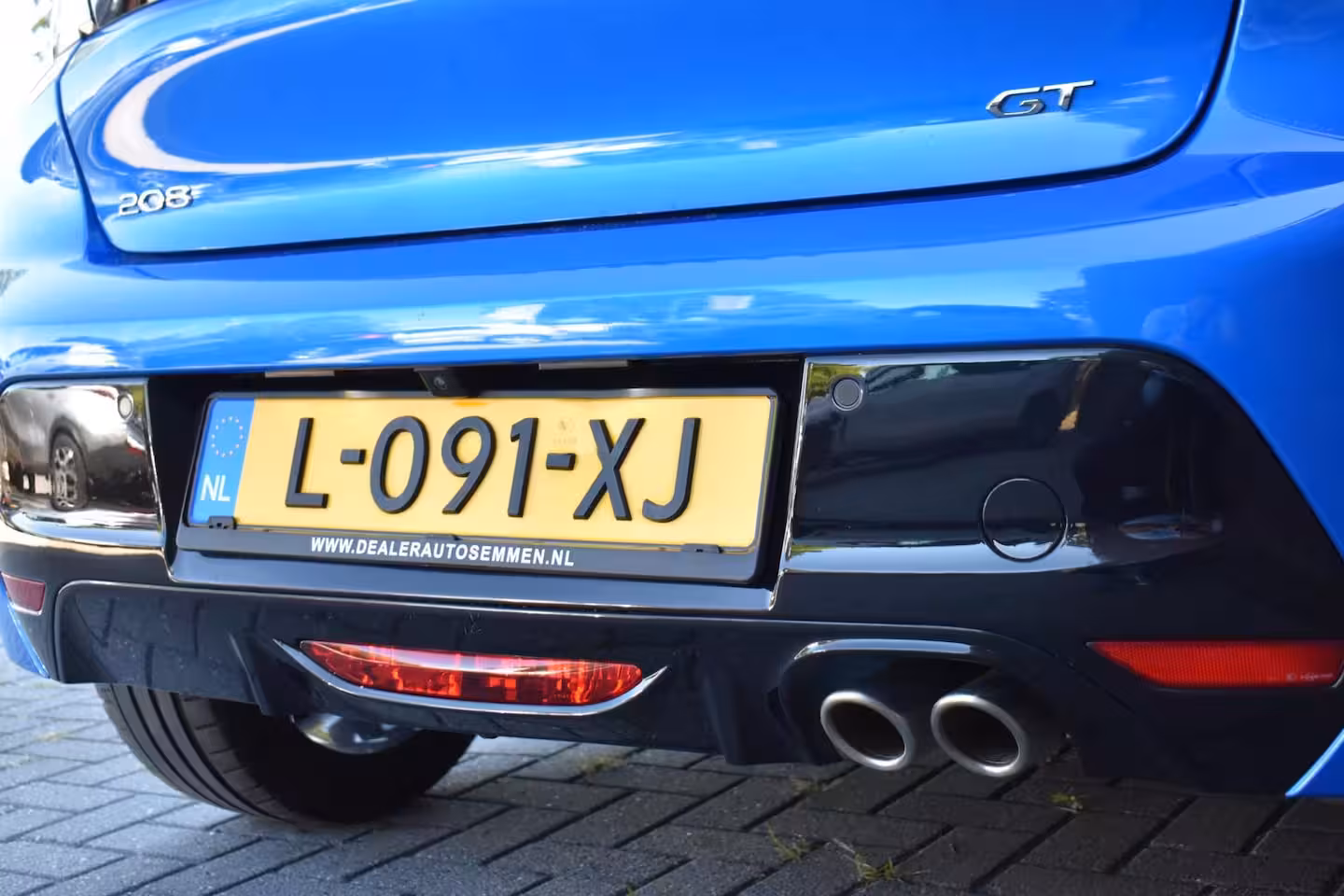 Peugeot 208 1.2GT-LINE nieuwe riem PANODAK LEDER