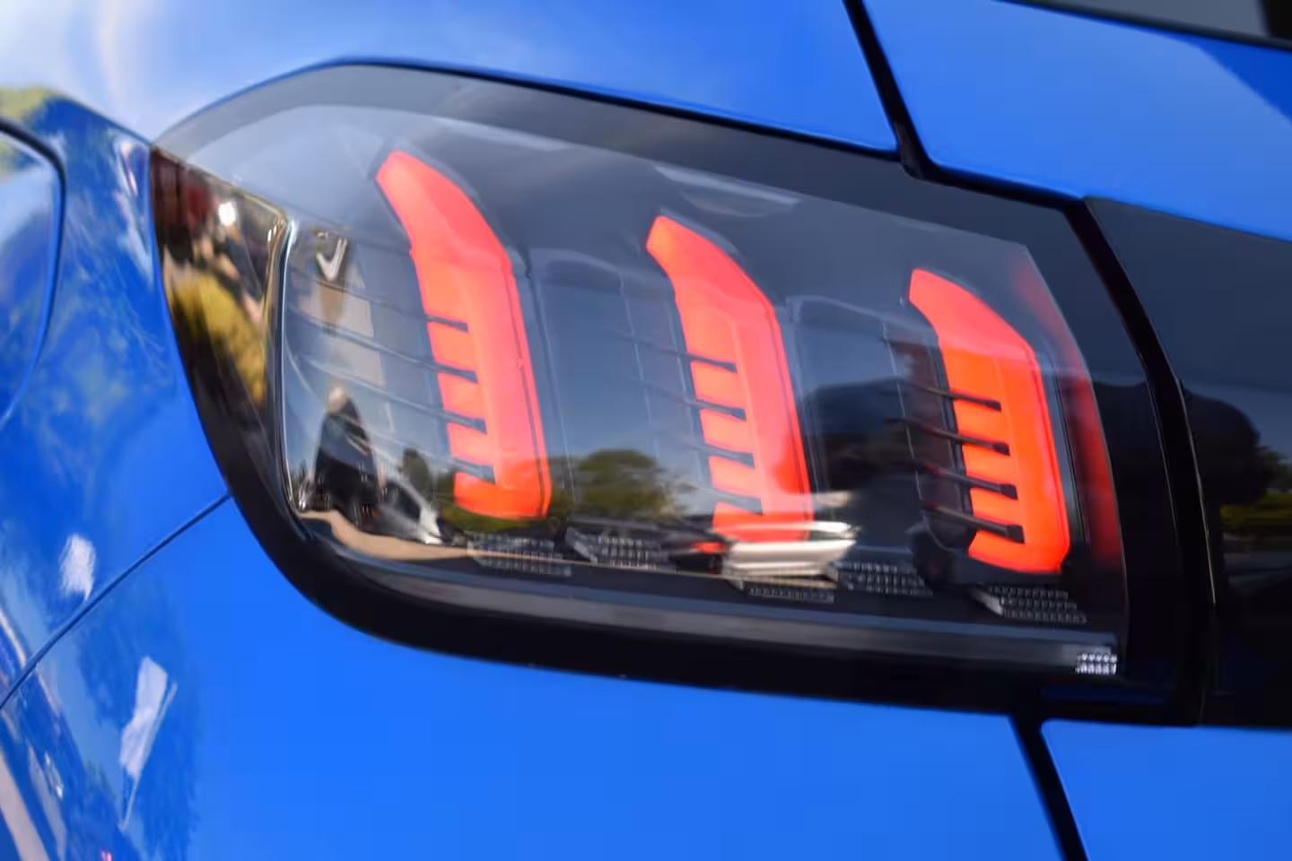 Peugeot 208 1.2GT-LINE nieuwe riem PANODAK LEDER