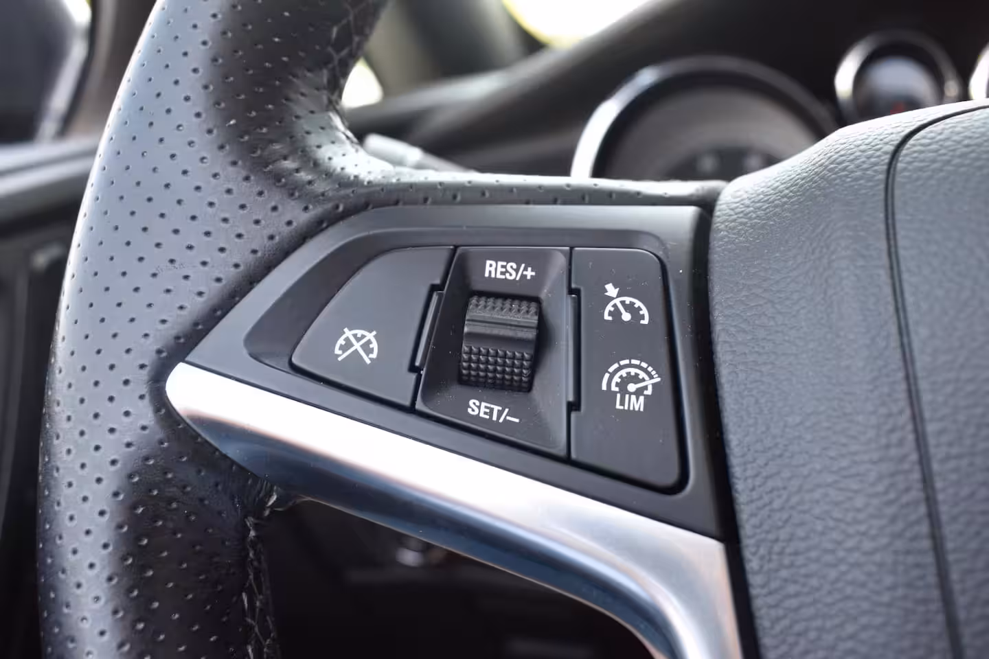 Opel Cascada 2.0 CDTI 163PK LEDER NAVI LMV SPORTSTOELEN