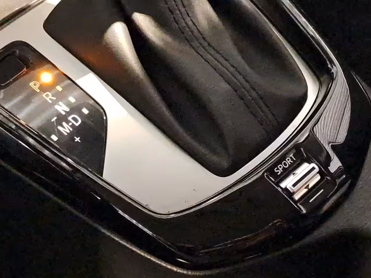 Mazda CX-3 2.0 GT-M LEDER NAVI LMV CRUISE