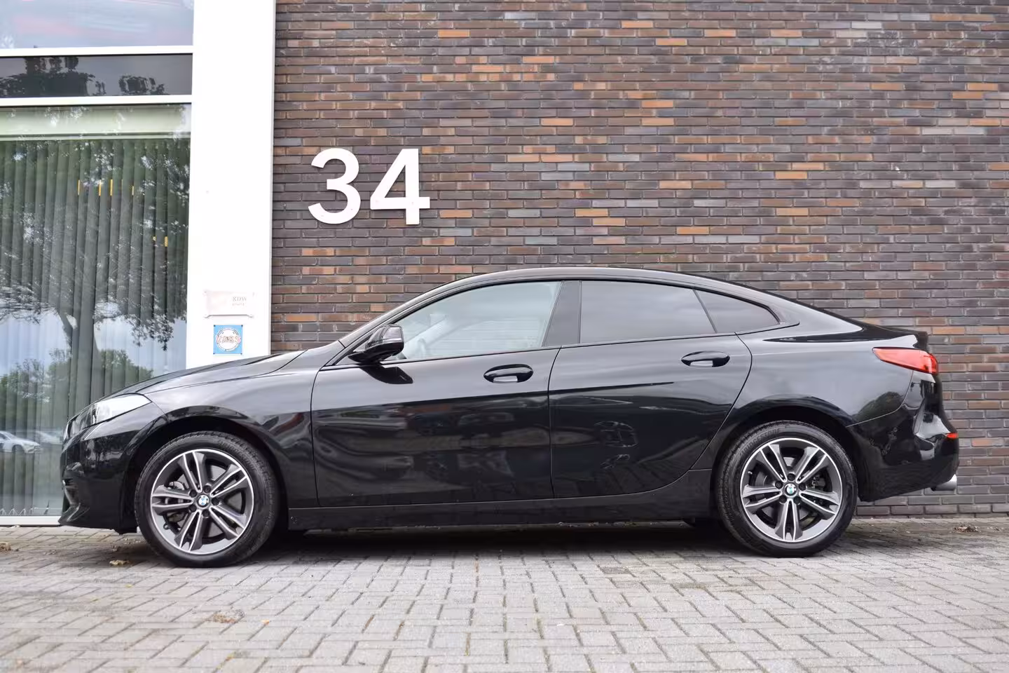 BMW 2-serie Gran Coupé 220i LEDER SPORTSTOELEN VIRTUAL NAVI