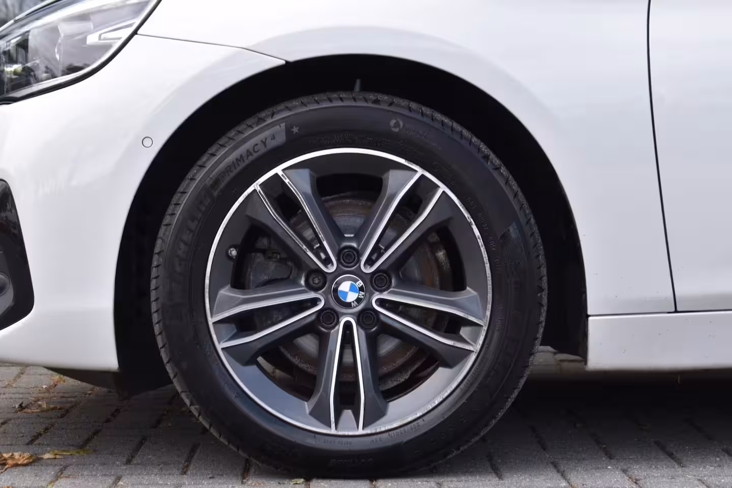 BMW 2-serie Active Tourer 220i HIGH EXE M-PAKKET LEDER NAVI