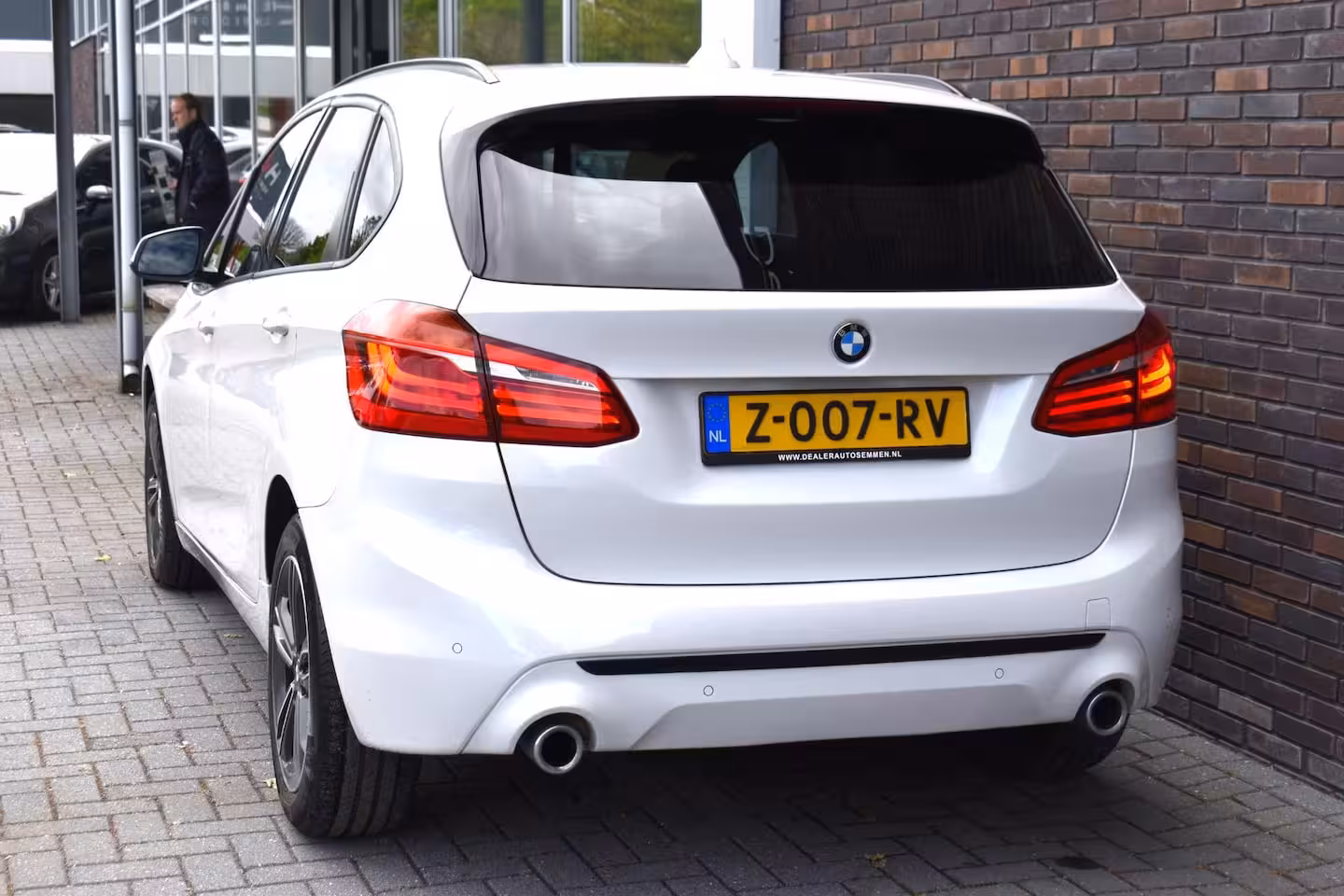 BMW 2-serie Active Tourer 220i HIGH EXE M-PAKKET LEDER NAVI