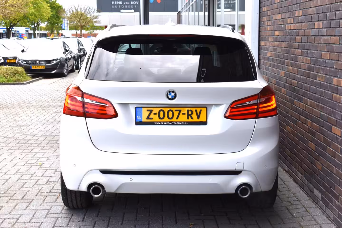 BMW 2-serie Active Tourer 220i HIGH EXE M-PAKKET LEDER NAVI