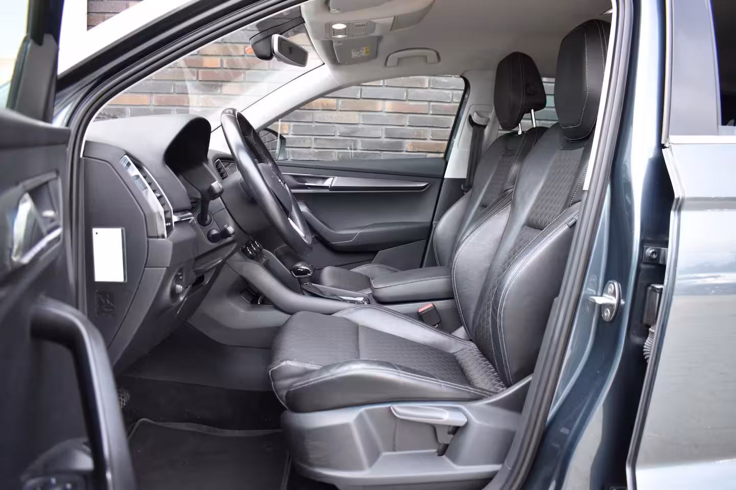 Skoda Karoq 1.5 TSI LEDER LMV NAVIGATIE CRUISE