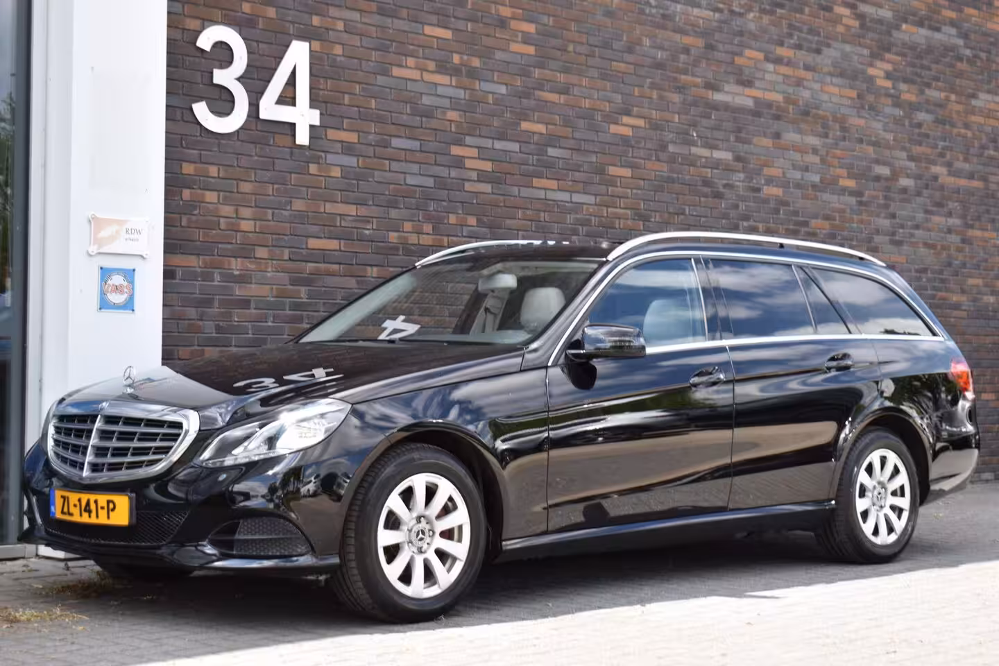 Mercedes-Benz E-klasse Estate 200 Ambition PANOD LEDER LMV NAVI