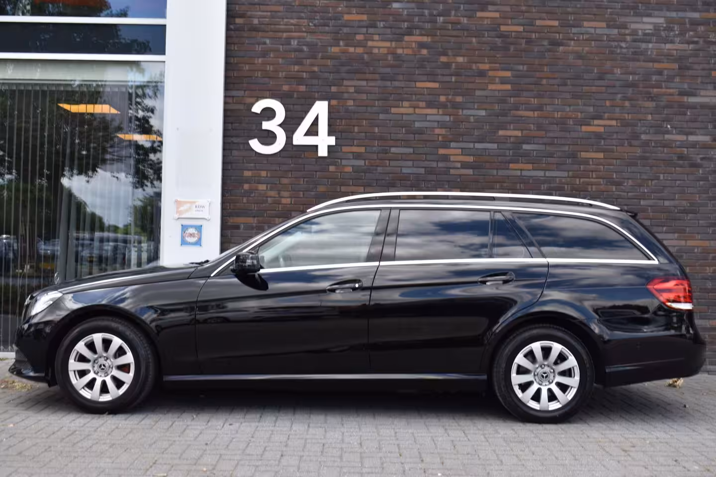 Mercedes-Benz E-klasse Estate 200 Ambition PANOD LEDER LMV NAVI