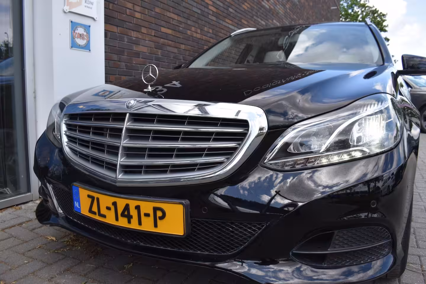 Mercedes-Benz E-klasse Estate 200 Ambition PANOD LEDER LMV NAVI