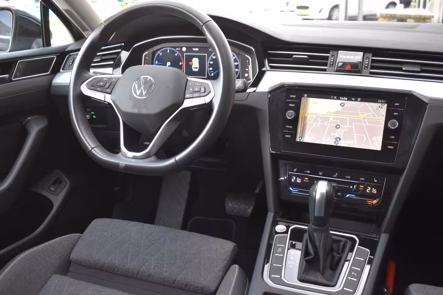 Volkswagen Passat Variant 2.0 TDI VIRTUAL NAVI LMV SPORTSTOEL