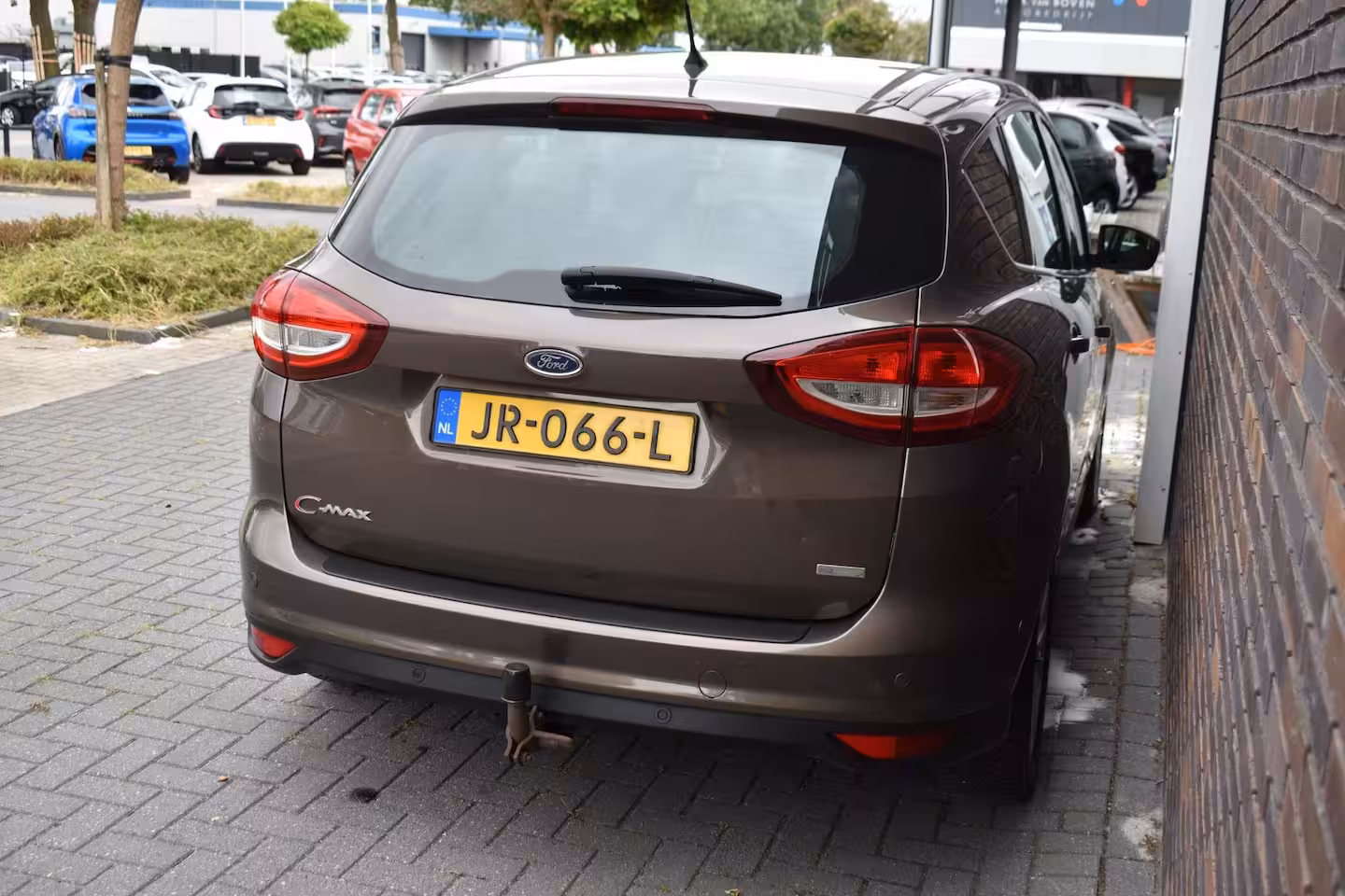 Ford C-Max 125PK Titanium ECC LMV NAVI TREKHAAK